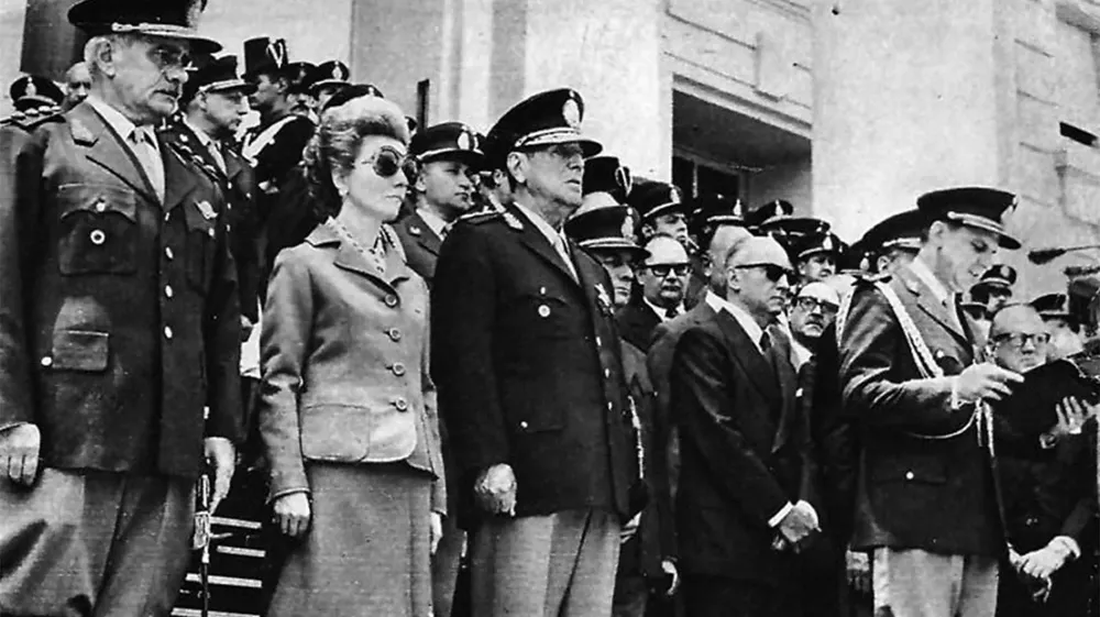 peron-isabel-carcagno