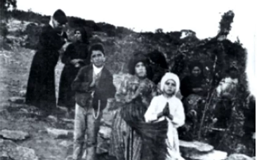 Francisco-Jacinta-Marto-y-Lucia-Santos.-Los-Pastorcitos-de-la-Virgen-de-Fátima