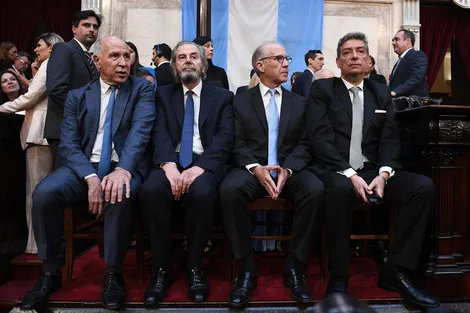 911030-5-a-prensasenado