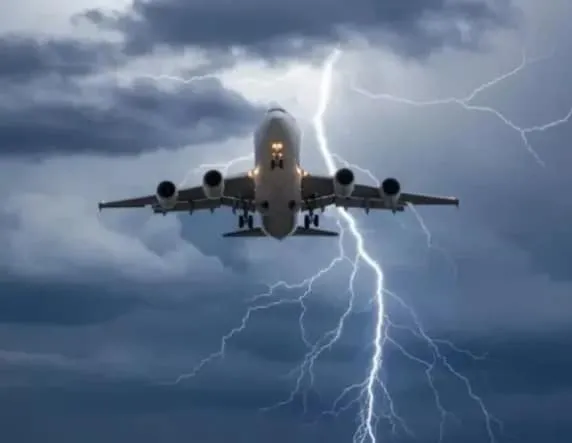 avion-rayo-Obf17c