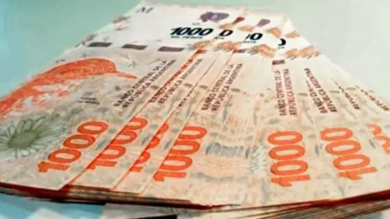 pesos-argentinos-2296994