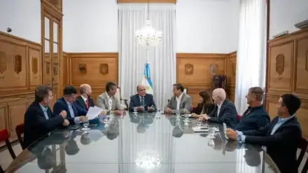 reunion-francos-opositores-1952241