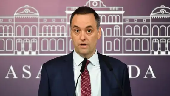 manuel-adorni-exvocero-presidencial-y-nuevo-jefe-de-gabinete-2136793