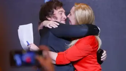 javier-milei-y-karina-milei-1914049