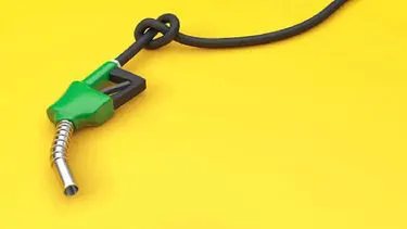 conmbustibles-surtidores-nafta-nudojpg
