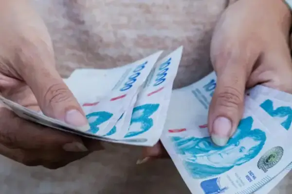 600x400_medio-aguinaldo-debe-pagarse-antes-18-diciembre-como-lo-establece-ley-23073-1113262-085602