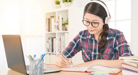Aprendizaje-idiomas-en-linea-fuera