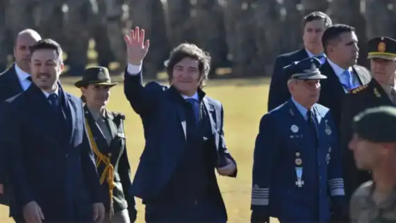 javier-milei-en-2025-en-los-juramentos-por-el-dia-de-la-bandera-19062026-2265022