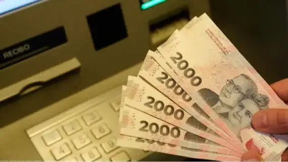 el-salario-minimo-sigue-en-picada-el-poder-de-compra-en-los-ultimos-dos-anos-perdio-casi-el-36-2148699