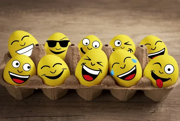 depositphotos_249194092-stock-illustration-funny-yellow-easter-eggs