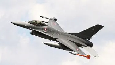 p14-avion_optjpeg