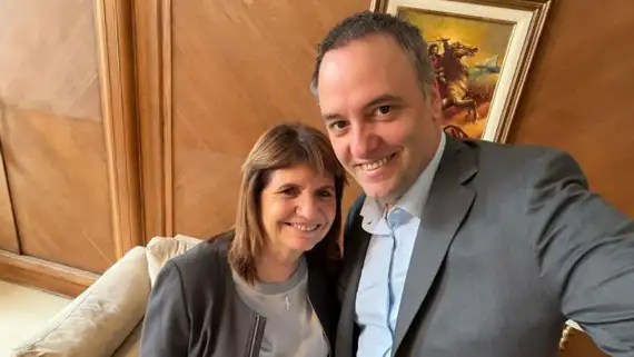 adorni-y-bullrich-11112025-2135538