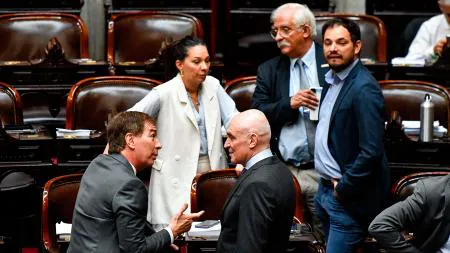 65bbccd75f376.02.2024 espert santilli foto eliana obregon_450