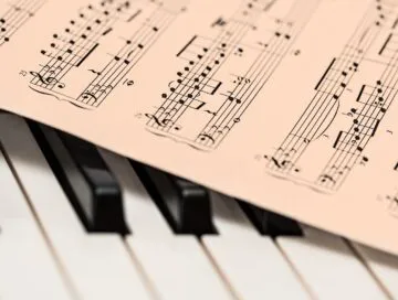 piano-1655558_1280-360x272