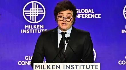 javier-milei-estados-unidos-milken-20240506-1797232