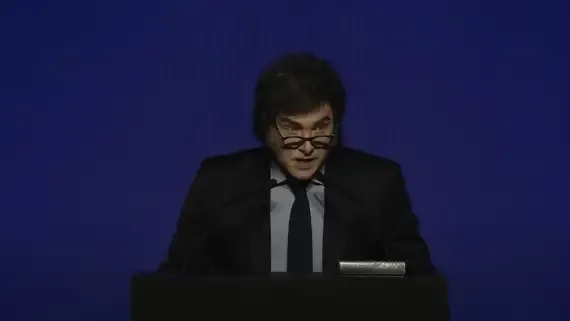 20241112-el-presidente-javier-milei-frente-a-empresarios-en-la-gala-anual-de-la-fundacion-endeavor-1910560