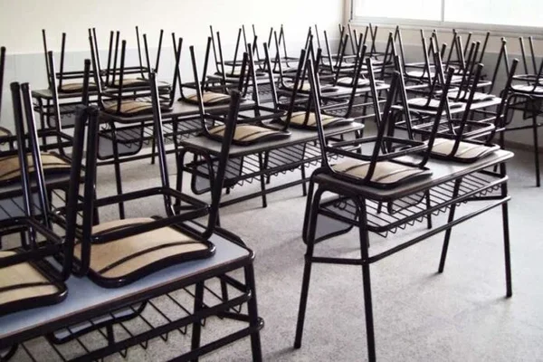 sin-clases-696x403-1-1