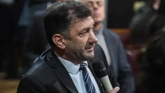 edgardo-kueider-20230712-1608981