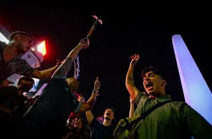 Q2MAVUQLOL7ZCWFNNWJL4PUBSA