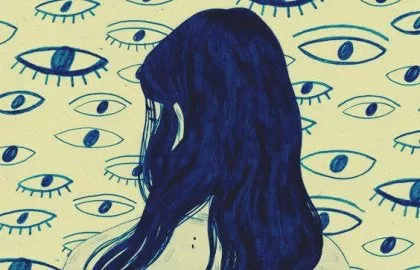 ojos-mirando-chica-de-espaldas-420x270