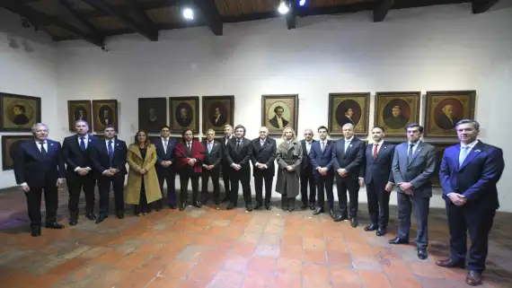 el-gobierno-acentua-el-recorte-de-fondos-a-las-provincias-10072026-2280107