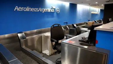 vuelos-cancelados-aerolineas-argentinas-paro-aeronauticos-controladores-aereos
