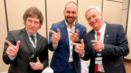 antonio-kast-eduardo-bolsonaro-y-javier-milei-15122025-2153481