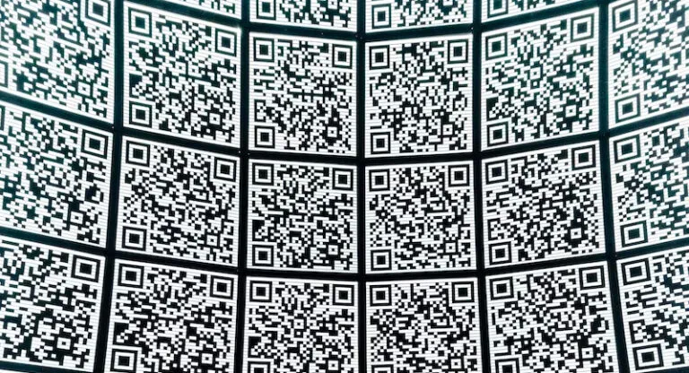 qr-768x416