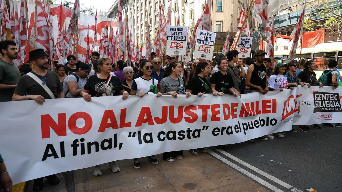 marcha-contra-el-ajuste-de-Milei