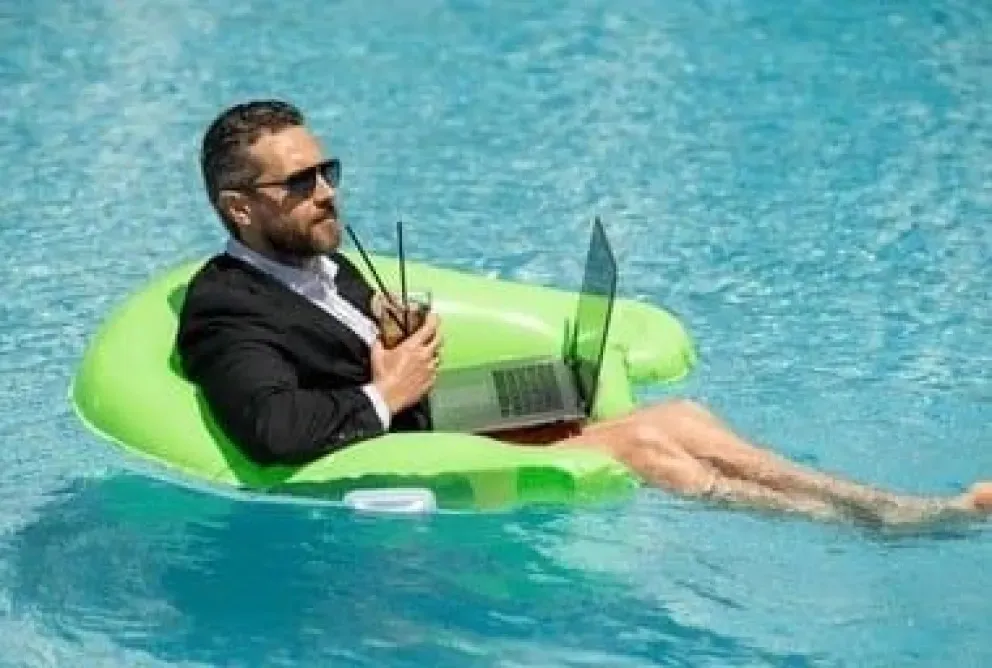 Reforma-laboral-como-seran-las-vacaciones-segun-el-nuevo-proyecto-de-ley_cover_photo_690368463d6ab