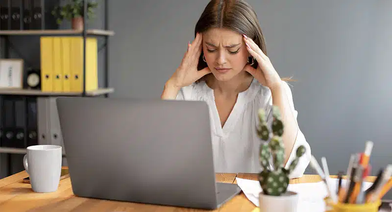 estres-burnout-laboral.jpg