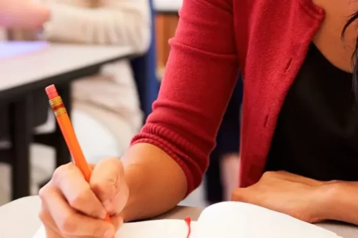 becas-progresar-700x466-1-696x463
