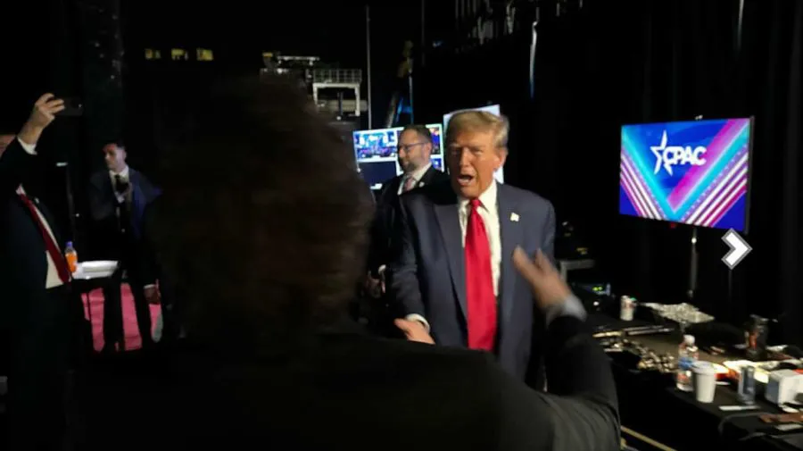 trump-y-milei-20241101-1903540