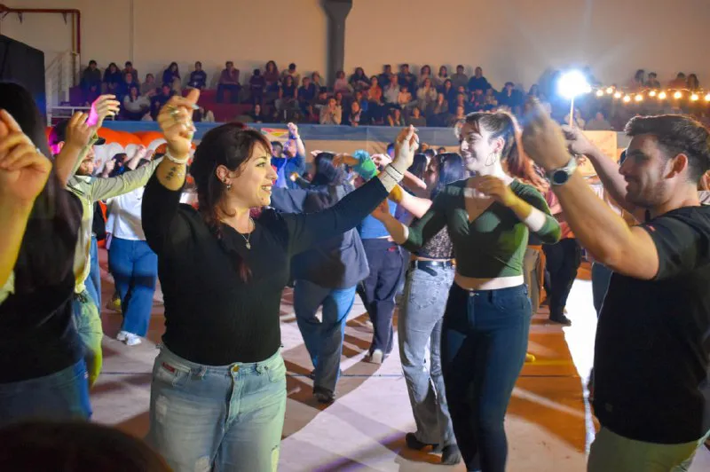 8868b028-5962-4da0-bbb1-046cda8683e8