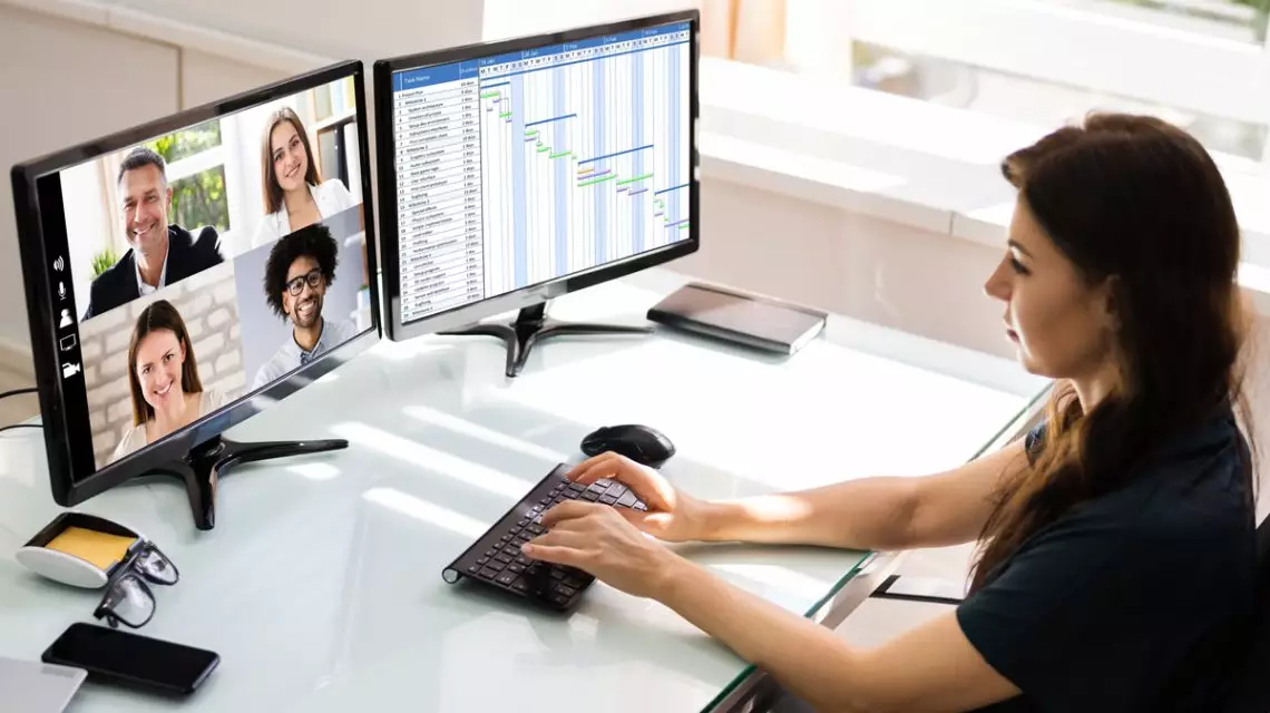 Realizando-un-Calendario-para-mejorar-las-competencias-del-equipo-1140x640