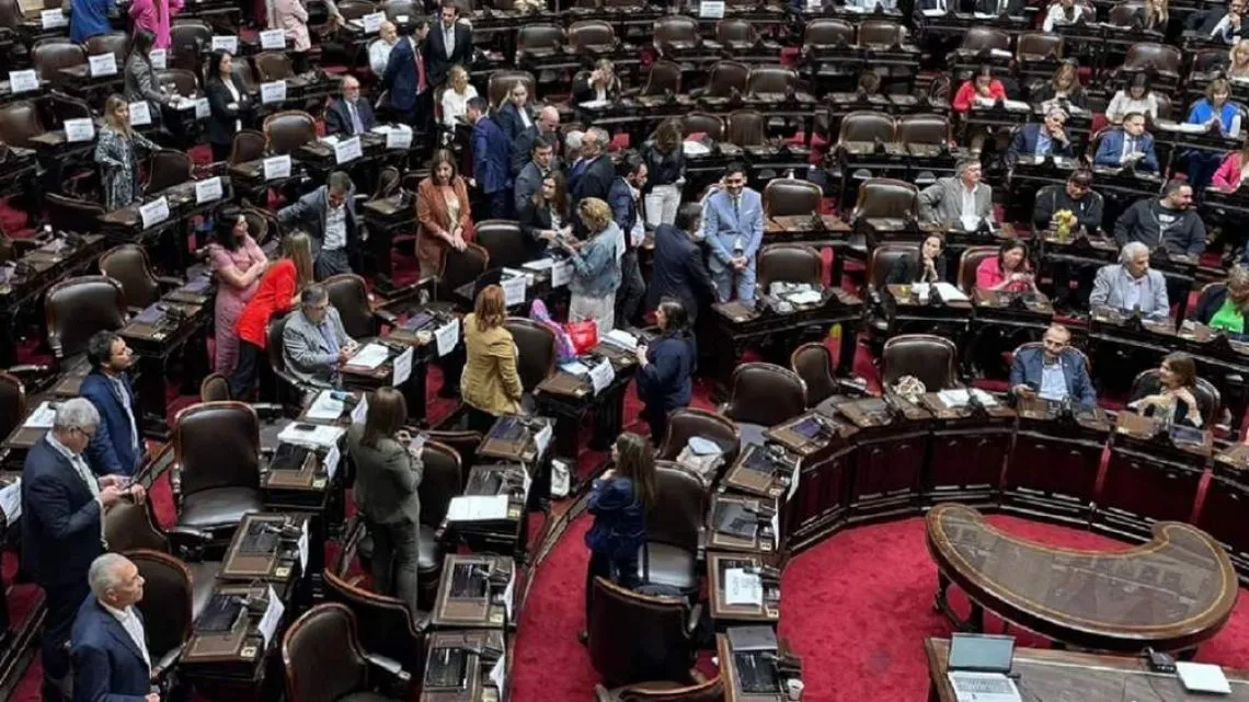 escandalo-en-diputados-1465274