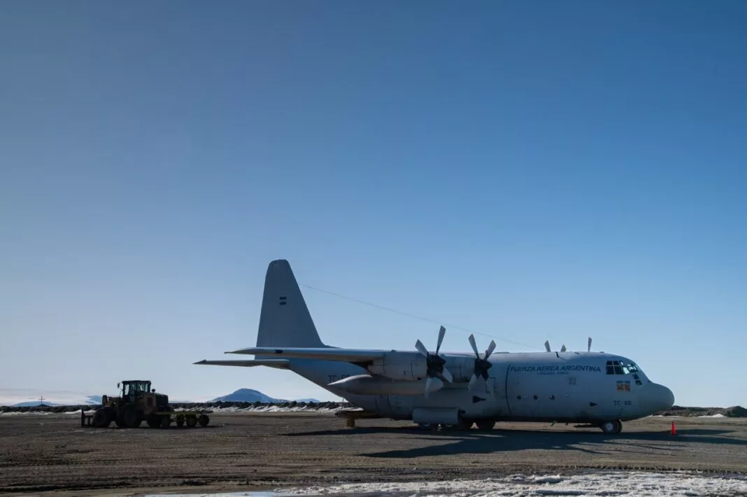 CAV-2022-2023-Hercules-C130-1068x710