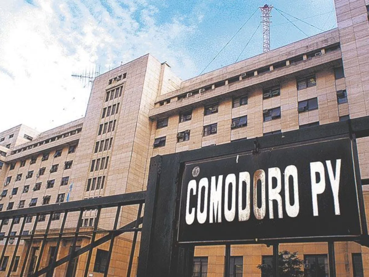comodoropy.jpg_675828847