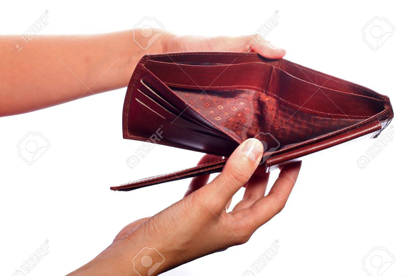 14977793-programa-de-mano-vacía-billetera-sin-dinero