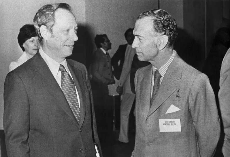 6940b56a34707_798_543!