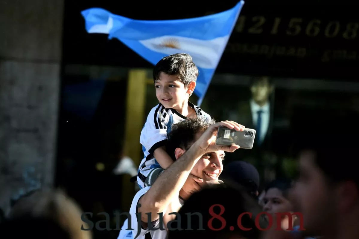 festejos-argentina-finalista-mundial-qatar-2022-2jpeg