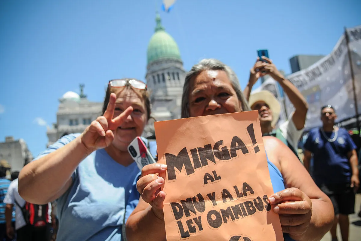 823831-5-a-guadalupelombardo