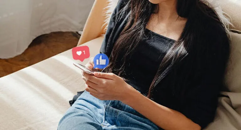 redes-sociales-jovenes-movil-768x416 (1)