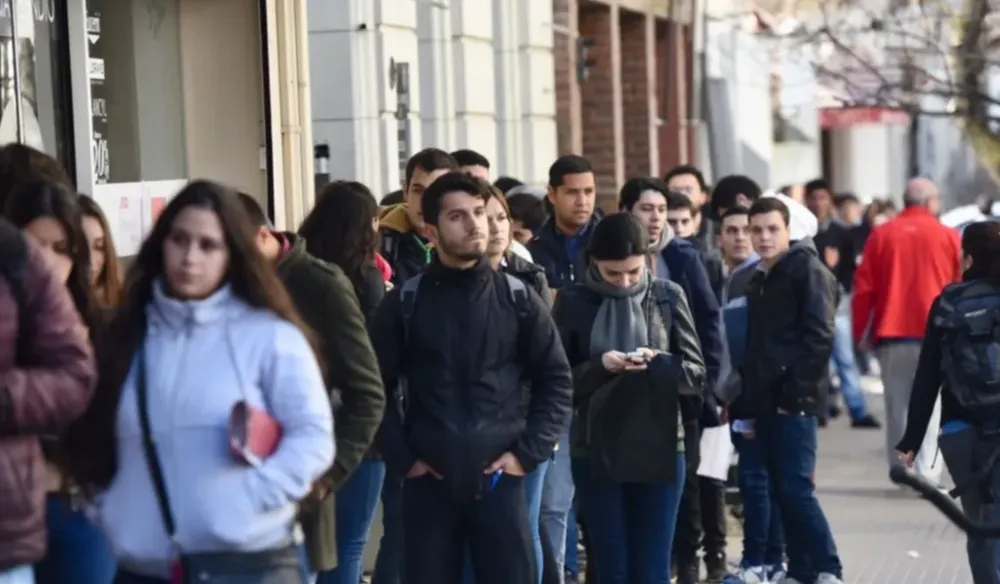 multimedia.grande.8aa7237c61d763d6.Z3JhbmRlLndlYnA=