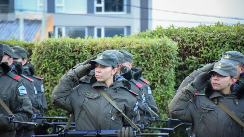 7defb6bf-d863-4ddd-84eb-050238c90b03