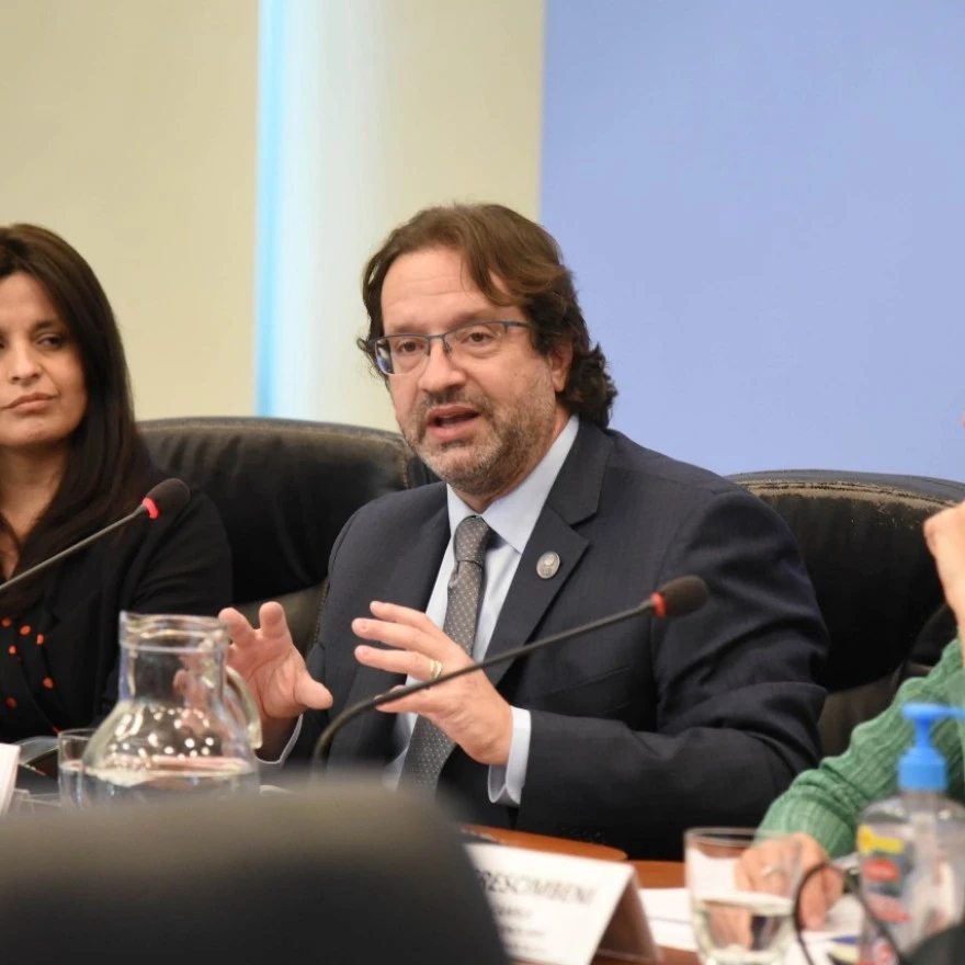 683f4051e04a3-screen-and-max-width480px_880_880!