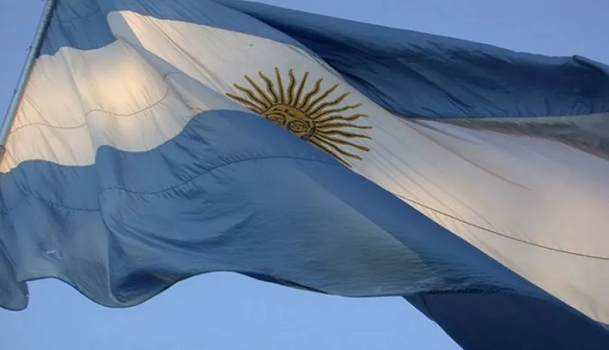 20250619125300_bandera-nacional-4