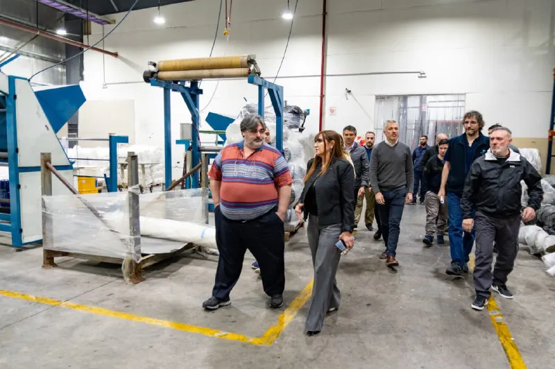 fee0b74e-1c5e-4b6b-8f76-151c6bf044cb