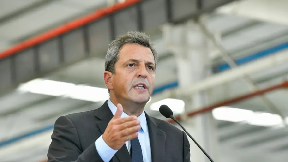 sergio-massa-se-reunio-bancos-fondos-inversion-y-companias-seguros-explicarles-su-estrategia-economica-foto-na