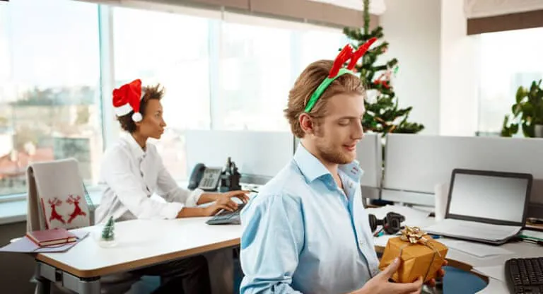 navidad-empleados-OTICIA-768x416